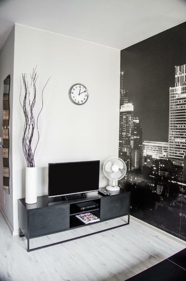 Apartament Expo Brylowska Warschau Buitenkant foto