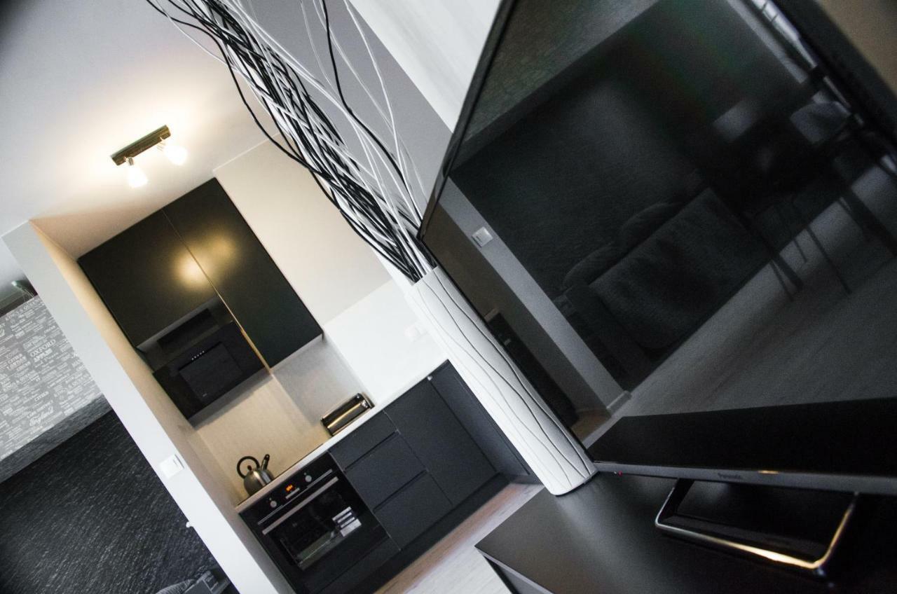 Apartament Expo Brylowska Warschau Buitenkant foto