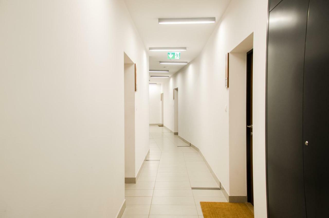 Apartament Expo Brylowska Warschau Buitenkant foto
