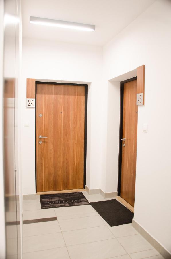 Apartament Expo Brylowska Warschau Buitenkant foto